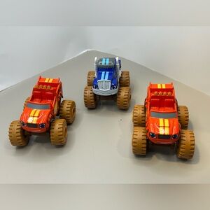 Blaze And The Monster Machines Blaze and Crusher Trucks From Mud Pit MUDDY Set